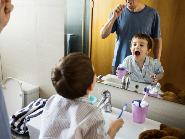 Dental Health Tracking Tips from Your Kallangur Dentist